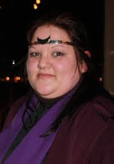 Handfasting officiant