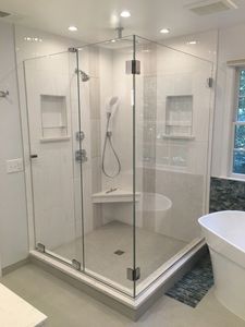 90 ° Frameless Glass Shower Door