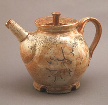 Oneida Oak Tea Pot