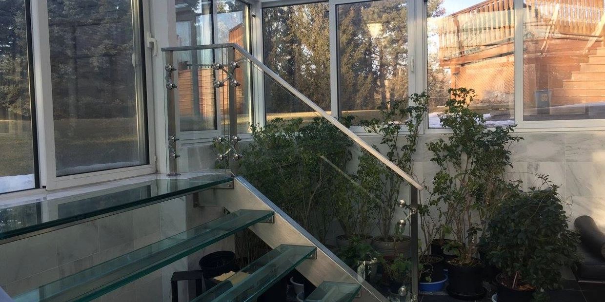 Custom railings, metal stairs, metal fabrication, feature stairs.