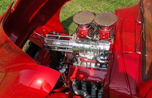 Ford 552Ci Motor accompanied by a 8-71 BDS supercharger 