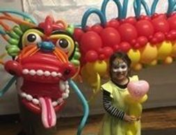 Art on the spot animal balloons kid birthday parties MA RI balloon decor festivals events Middleboro
