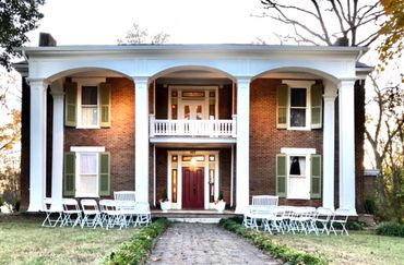 Belmont Inn front view