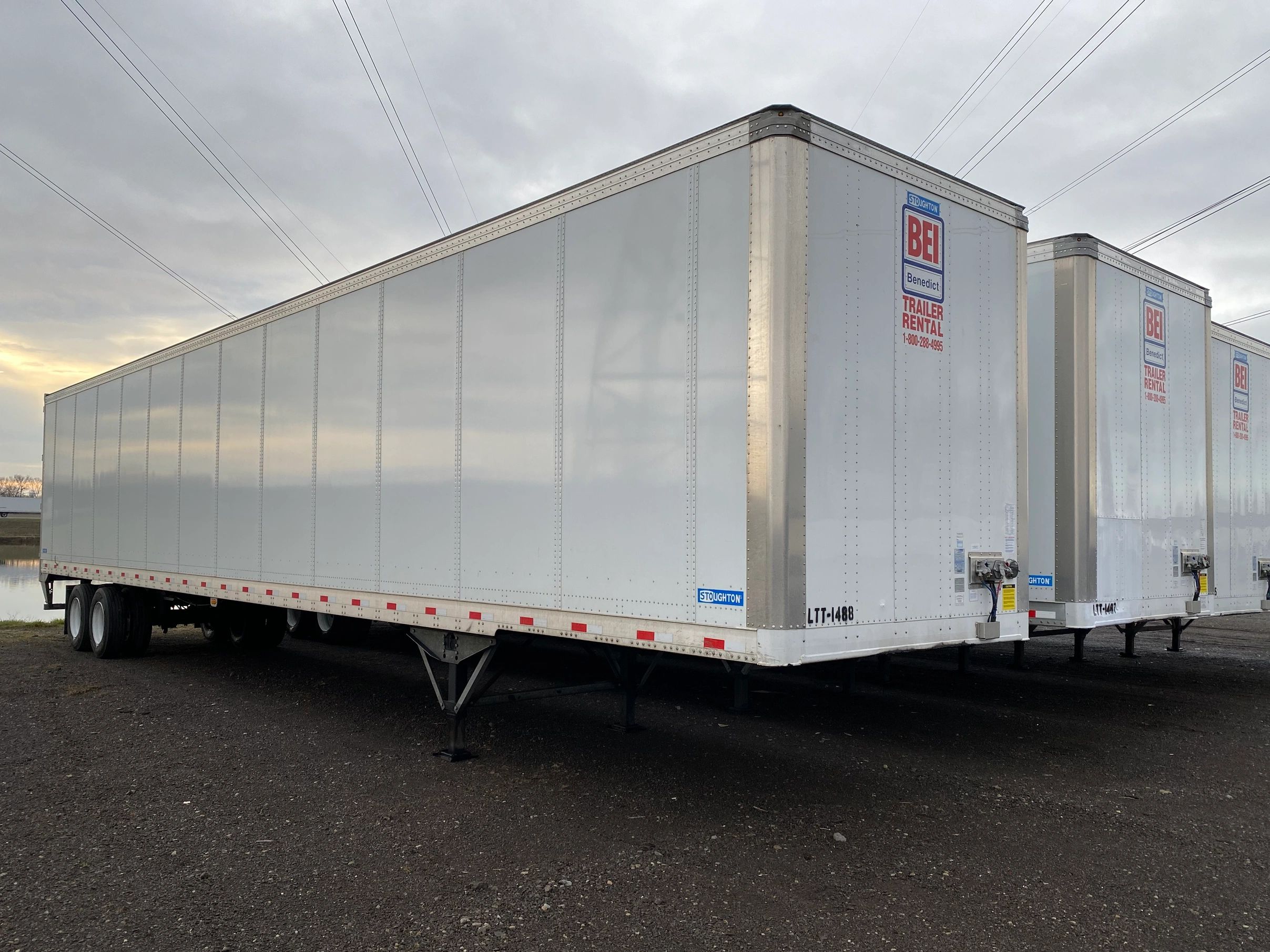 53' road trailer van trailer lease trailer