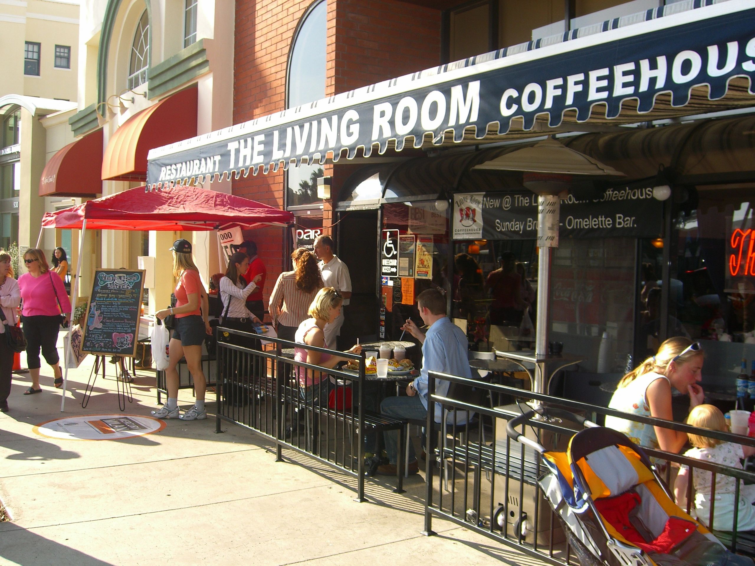 the living room coffeehouse - home