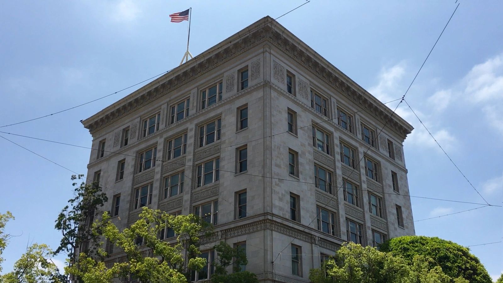 Nixon Building in Uptown Whittier, CA 90601