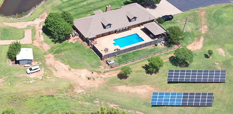 FLINTSTONE RANCH WITH GROUND MOUNT SOLAR