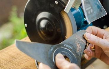 sharpen  blade
