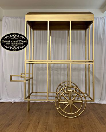 <img alt=“Round Backdrop, Hoop Backdrop, Wedding Backdrop, Round Backdrop Rental, Luxury Backdrops,