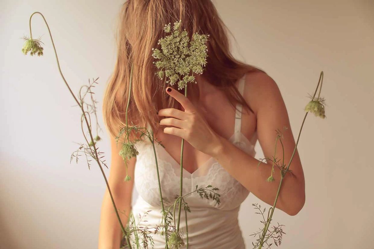 Vintage slip buying and size guide.  Vintage slip are available from Nylon Nostalgia.
