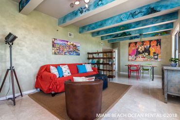 mamibeachoceanrental r5b living room