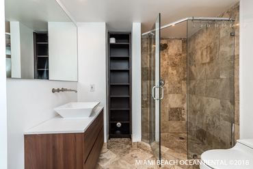 miamibeachoceanrental miami beach south beach vacation rental ocean drive r5b second bathroom