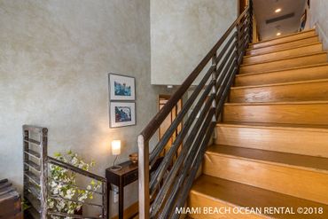 miamibeachoceanrental miami beach south beach vacation rental ocean drive r5f entrance stairways