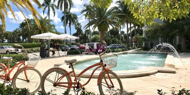 The Royal Palm Beach, list of shops and restaurants