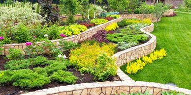 Snow removal services. Snow plowing, Muscatine,  parking lot plowing, ice management.  Snow Removal Muscatine Residential, Lanscaping Muscatine, Tree Trimming, Muscatine Lawn Care Service