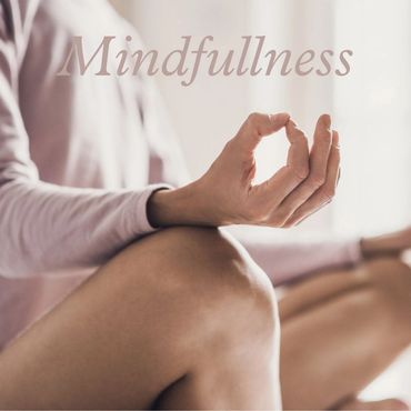 Mindfulness, power pose