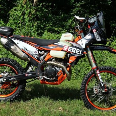 Ktm, husqvarna, honda, beta rally builds