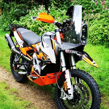 Ktm, husqvarna, honda, beta rally builds