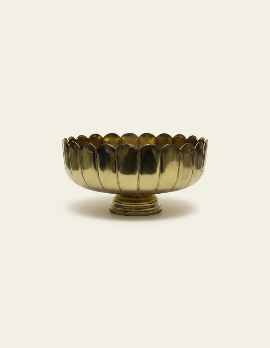 Scalloped Pedestal Bowl