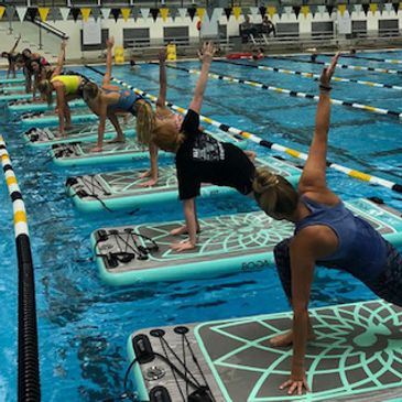 SUP yoga with Elise Jones