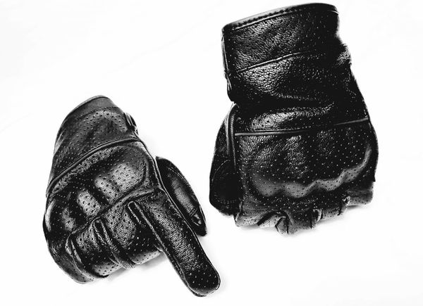 Black Goatskin Gloves  Men's Short Wrist Leather Gloves – Legendary USA