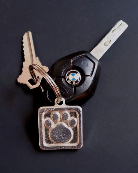 Key Chain with Paw Print