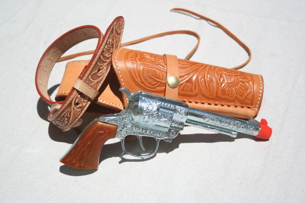 American Made Metal Cap Gun and Embossed Leather Holster with Belt