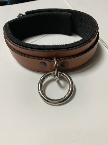 Axovus Brown Leather Collar