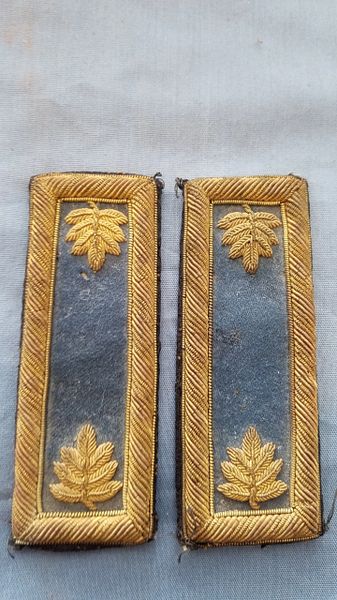 PAIR OF INFANTRY MAJOR SHOULDER STRAP