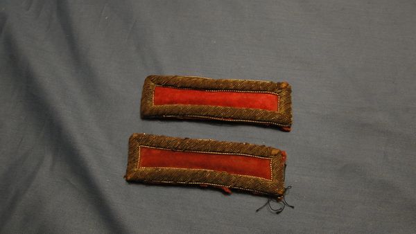 ARTILLERY SHOULDER STRAPS