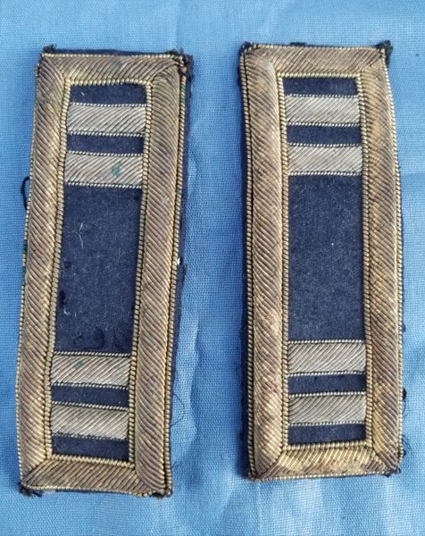 PAIR CAPTAINS SHOULDER STRAPS