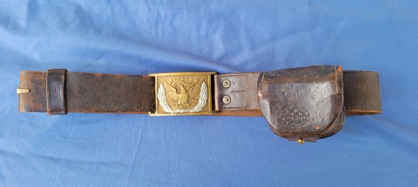 1851 EAGLE PLATE WITH BELT AND CAP POUCH