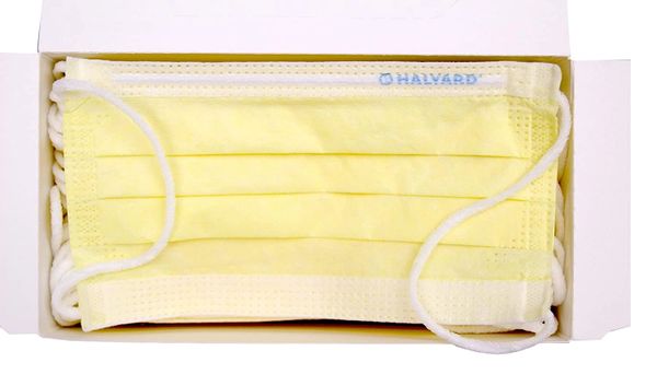 Yellow Earloop Face Mask Procedural Fog-Free Strip Yellow Disposable Latex Free Protective Three Layer Construction 50/Box , Halyard 47117