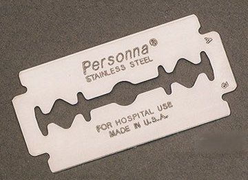 Double Edged Razor Blade Personna Coated Stainless Steel, 3 Facet Double Edge , 250/Box , 20 Box/Case , Accutec 74-0010