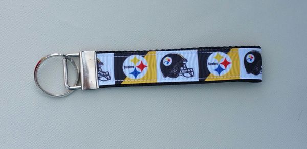 Pittsburgh Steelers NFL Keychain for Sale in St. Louis, MO - OfferUp