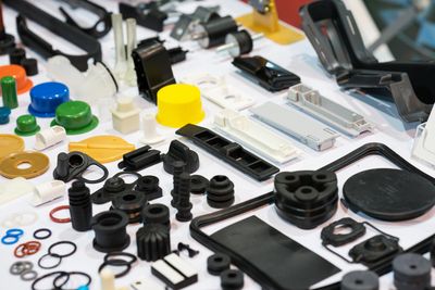 Custom Molded Rubber, Custom Molded Plastic, Custom Molded Shapes, Hydraulic Seals, Pneumatic Seals,