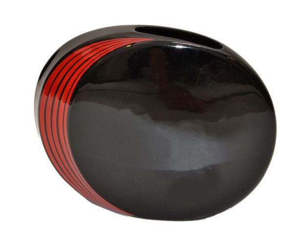 Japan Ceramic Black and Red Round Flat Vase Mid-Century Modern