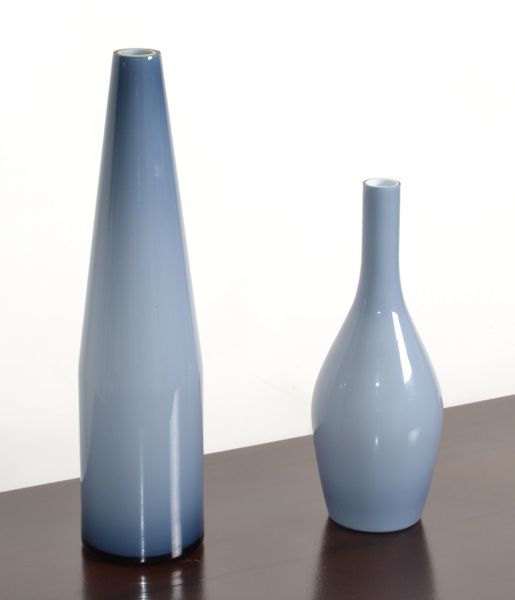 Set of 2 Carlo Moretti Murano Art Glass Blue & White Encased Vases Raymor Italy