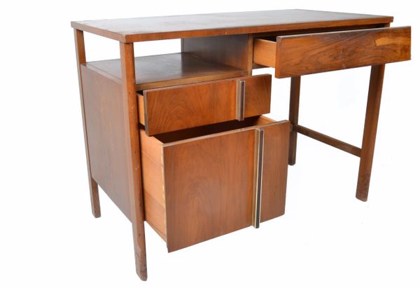 John Widdicomb Desk By Dale Ford Galleria D Epoca Vintage