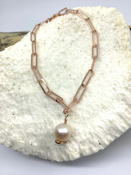 ROSE GOLD AND PEARL BRACELET