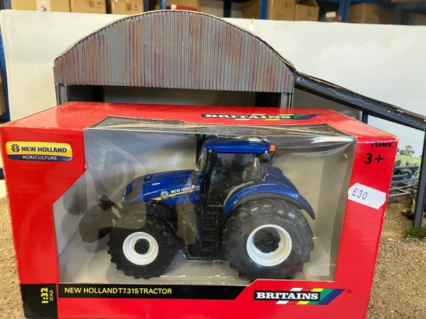 Vintage Britains New Holland T7.315 Tractor 1:32 scale 43149A1 ...