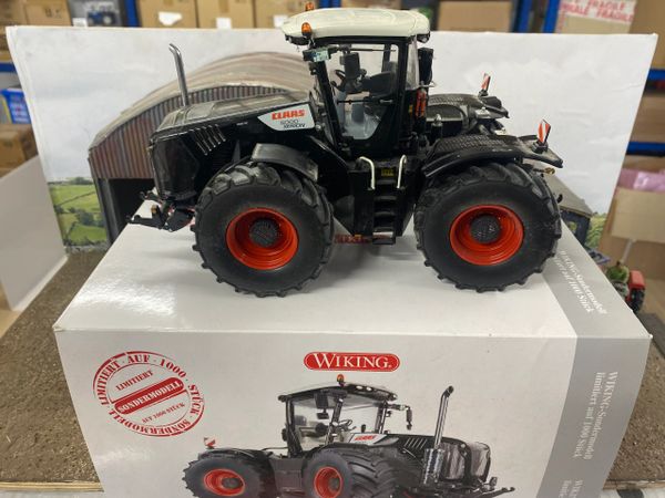 Limited Edition Black Claas Xerion 5000 Tractor 1:32 scale Wiking