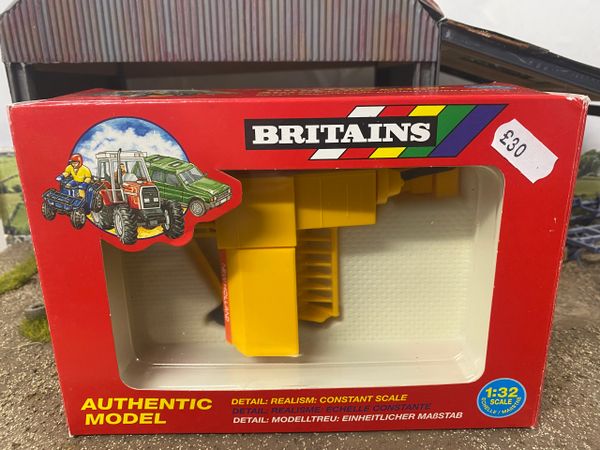 Britains New Holland Baler 9556 1:32 scale