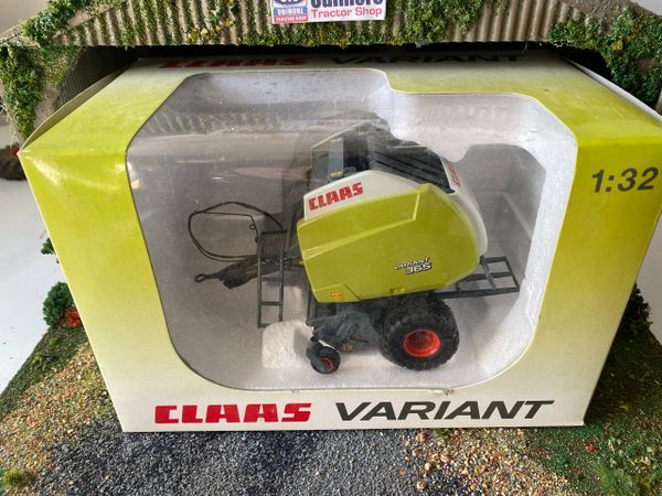 Universal Hobbies Claas Variant 365 baler 1:32 BOXED