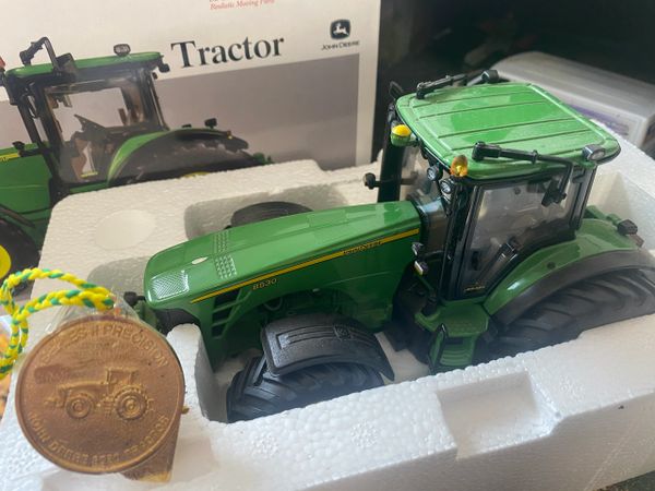 John Deere 8530 Precision Tractor 1:32 scale ERTL coin brochure etc