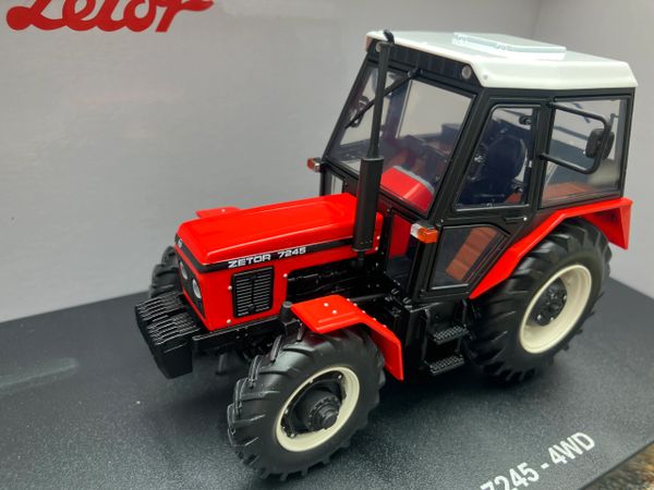 SOLD OUT Universal Hobbies Zetor 7245 4wd Tractor BOXED 1:32 scale UH6718 Limited Edition