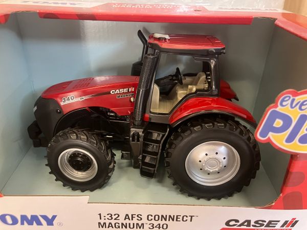 CASE IH Magnum 340 AFS Tractor 1:32 scale ERTL 47317