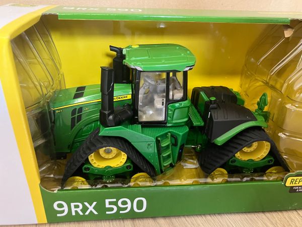 John Deere 9RX 590 Prestige Tractor on tracks 1:32 scale ERTL 45774