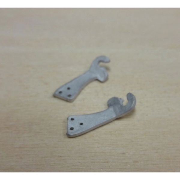 04118-1 Tractor Lifting Arms 06 Artisan32 white metal 1:32 scale