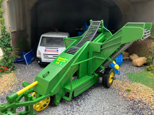 Standen Rapide trailed beet Harvester mk II 2 Hand built 1:32 scale
